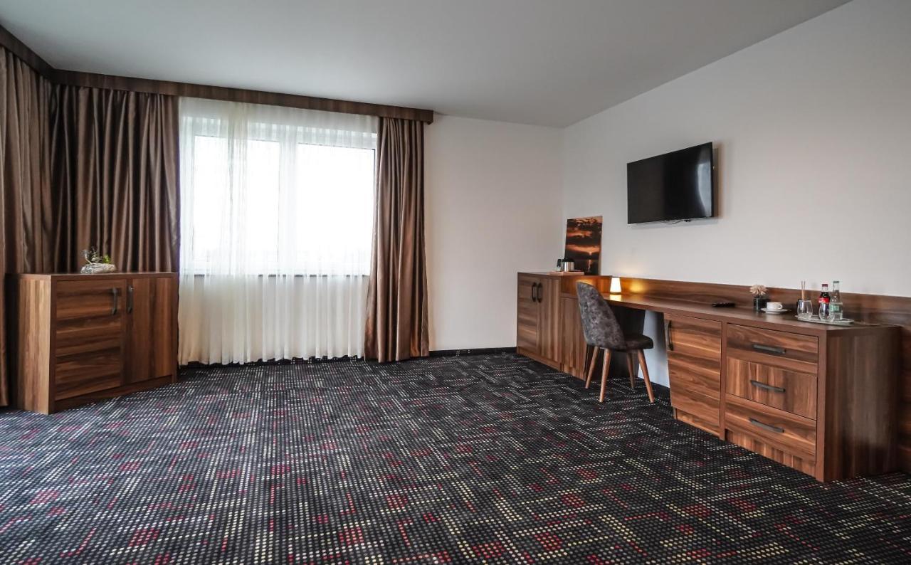 Sunset Hotel Kelsterbach Exterior photo